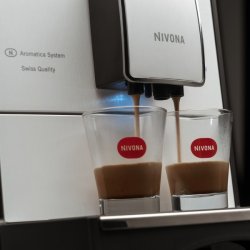 Nivona NICR 779 Funkce kávovaru : Výpusť kávy s mlékem najednou
