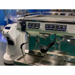 Nuova Simonelli Appia Life XT 3GR V - Profesionální pákové kávovary: Velikost bojleru (l) : 15