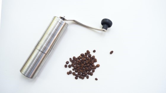 Porlex Tall II Ruční mlýnek pro perfektně namletou kávu